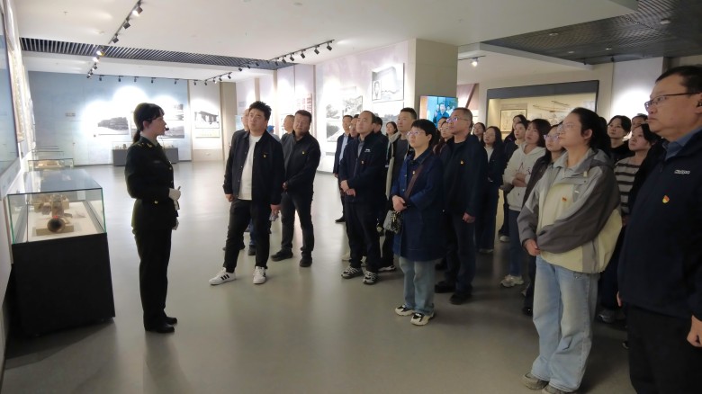 中国工农红军西路军纪念馆冬日参观热潮涌动